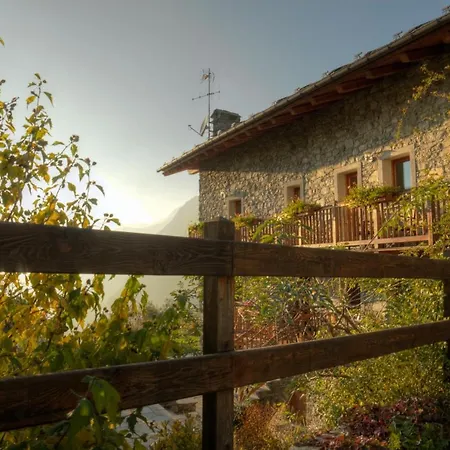 Bed & Breakfast Maison Perriere - D'hotes & Jacuzzi