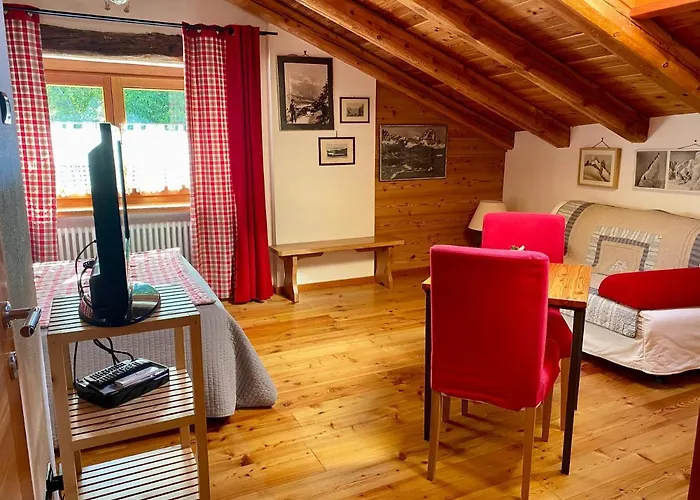 Maison Perriere - D'hotes & Jacuzzi Ferriere