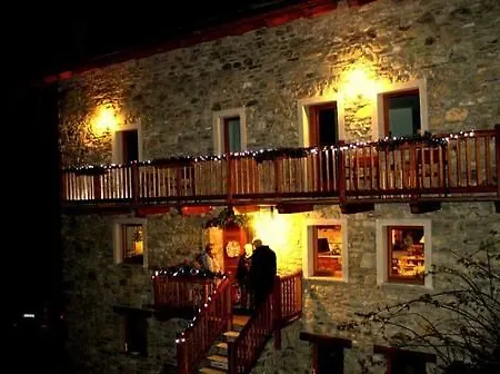 فندق مبيت وإفطار Maison Perriere - D'hotes & Jacuzzi Ferriere