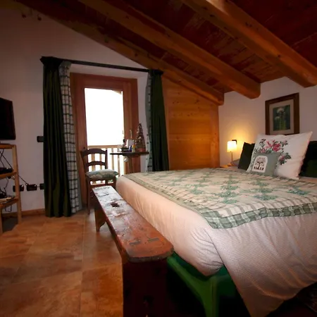 Maison Perriere - D'hotes & Jacuzzi Ferriere