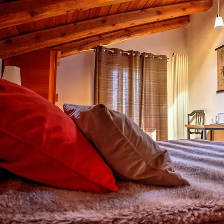 Maison Perriere - D'hotes & Jacuzzi B&B 3*
