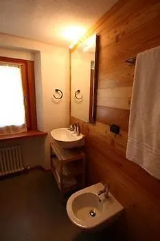 Maison Perriere - D'hotes & Jacuzzi Ferriere