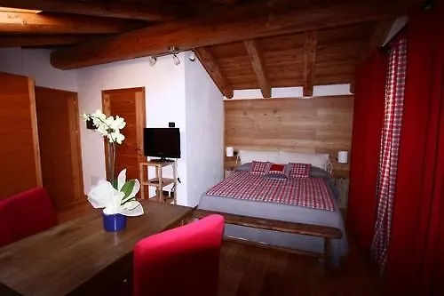 Maison Perriere - D'hotes & Jacuzzi