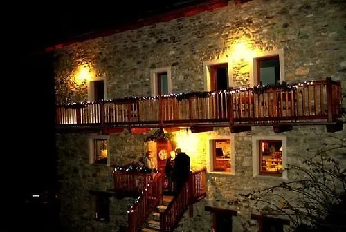 Panzió Maison Perriere - D'hotes & Jacuzzi Ferriere