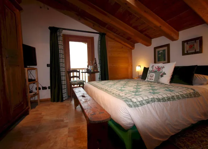 Maison Perriere - D'hotes & Jacuzzi Ferriere